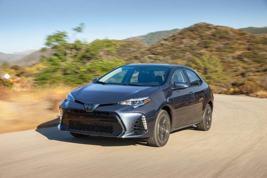  Toyota Corolla XSE 2016 года  (фото 3 из 20)